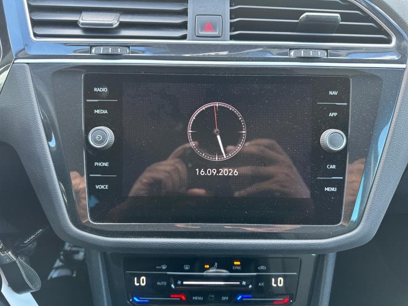 Volkswagen Tiguan 2.0 TDI 150HP | Caméra | Car Play | Attelage | - 16