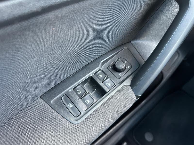 Volkswagen Tiguan 2.0 TDI 150HP | Caméra | Car Play | Attelage | - 26
