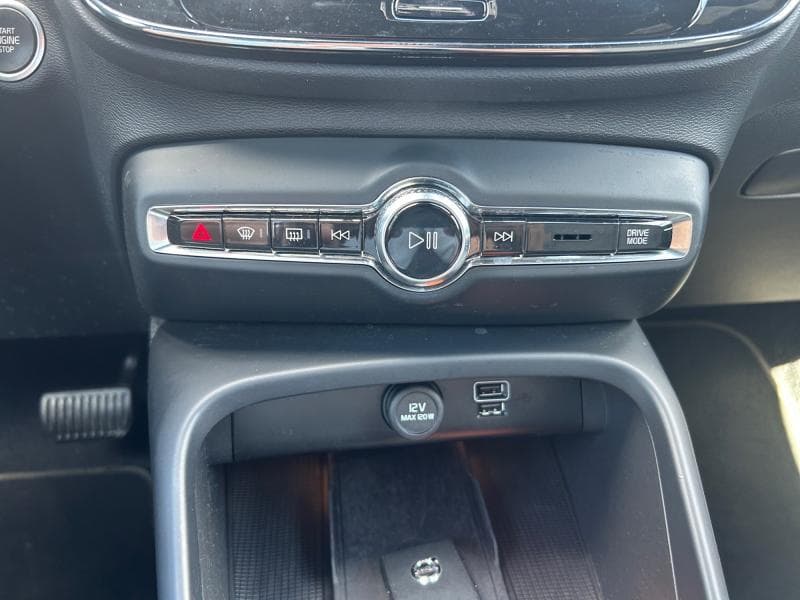 Volvo XC40 Core | 1.5T 129cv | Carplay | GPS | Caméra | Sièges Av chauffants - 20