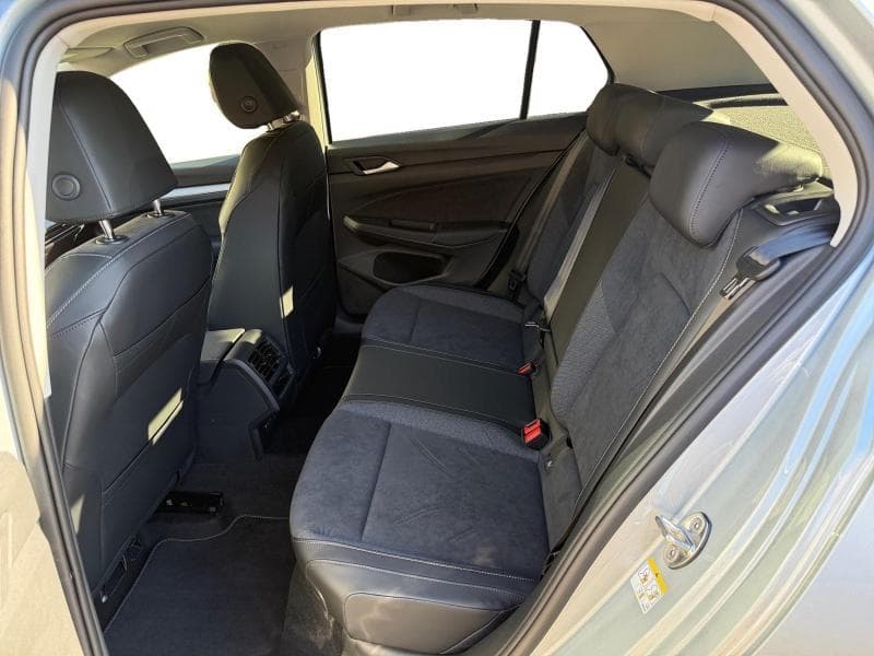 Volkswagen Golf VIII Life Business | 1.5 eTSI 116 CV | Boite auto | Camera | GPS | Sieges av chauffants | + kit hiver | kms evolutifs - 13