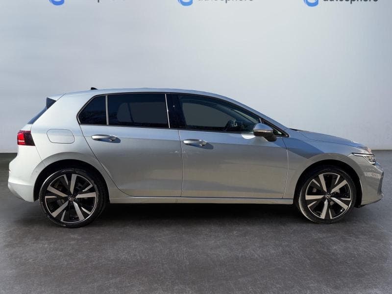 Volkswagen Golf VIII Life Business | 1.5 eTSI 116 CV | Boite auto | Camera | GPS | Sieges av chauffants | + kit hiver | kms evolutifs - 4