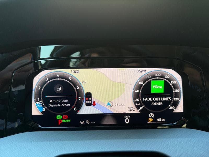 Volkswagen Golf VIII Life Business | 1.5 eTSI 116 CV | Boite auto | Camera | GPS | Sieges av chauffants | + kit hiver | kms evolutifs - 16