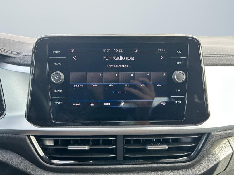 Volkswagen T-Roc Life | 1.0 TSI 110cv | Carplay | Capteurs Av+Ar | Virtual Cockpit | Clim auto - 15