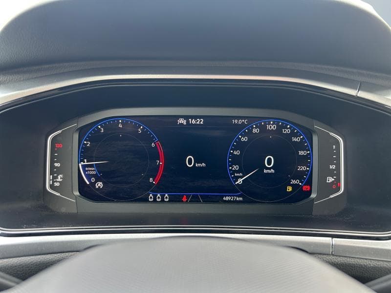 Volkswagen T-Roc Life | 1.0 TSI 110cv | Carplay | Capteurs Av+Ar | Virtual Cockpit | Clim auto - 13