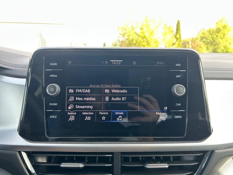 Volkswagen T-Roc Life | 1.0 TSI 110cv | Carplay | Capteurs Av+Ar | Virtual Cockpit | Clim auto - 17