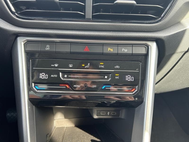 Volkswagen T-Roc Life | 1.0 TSI 110cv | Carplay | Capteurs Av+Ar | Virtual Cockpit | Clim auto - 21