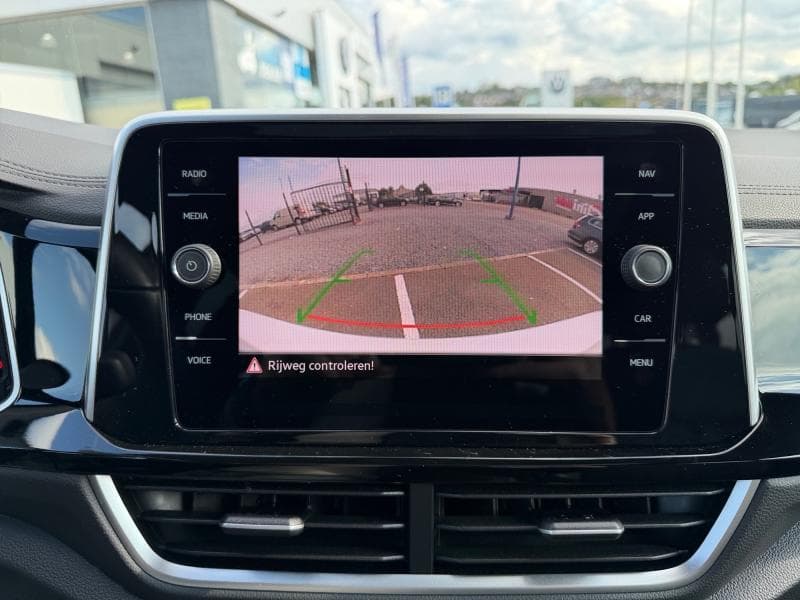 Volkswagen T-Roc R-line | 1.0 TSI 110cv | Carplay | Caméra | Toit ouvrant | GPS - 23