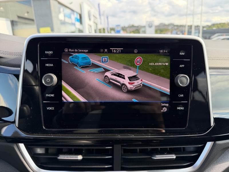 Volkswagen T-Roc R-line | 1.0 TSI 110cv | Carplay | Caméra | Toit ouvrant | GPS - 22