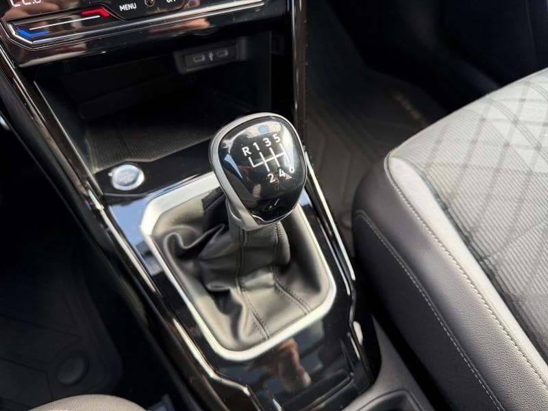 Volkswagen T-Roc R-line | 1.0 TSI 110cv | Carplay | Caméra | Toit ouvrant | GPS - 19