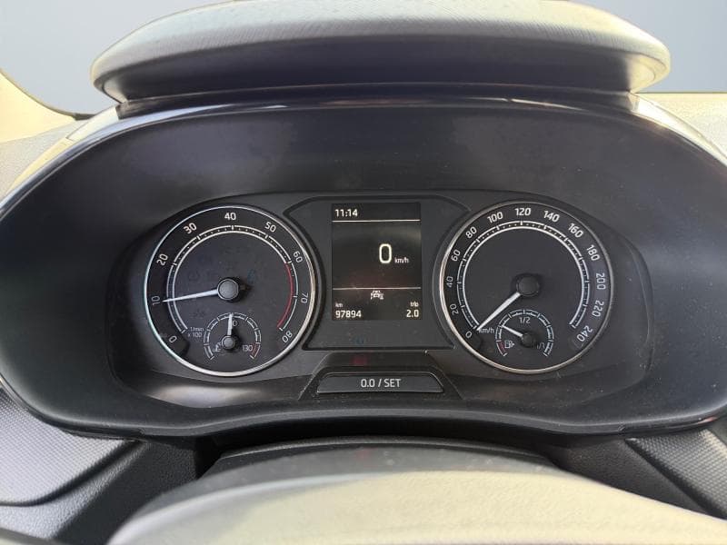 Skoda Fabia Active | 1.0 MPi 65 cv | Clim | Capteurs arr | Carplay | Bluetooth - 17