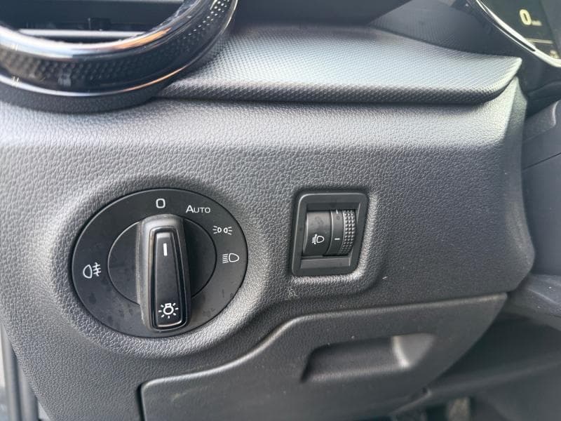 Skoda Fabia Active | 1.0 MPi 65 cv | Clim | Capteurs arr | Carplay | Bluetooth - 14
