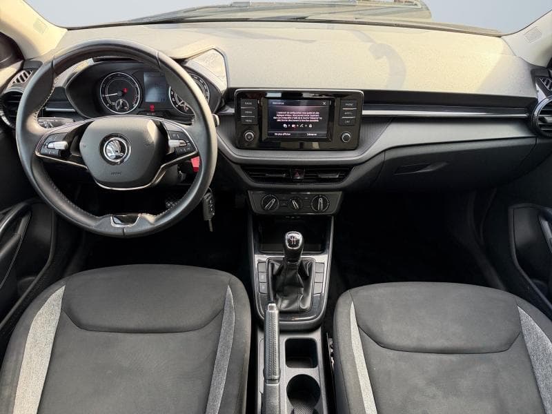 Skoda Fabia Active | 1.0 MPi 65 cv | Clim | Capteurs arr | Carplay | Bluetooth - 10