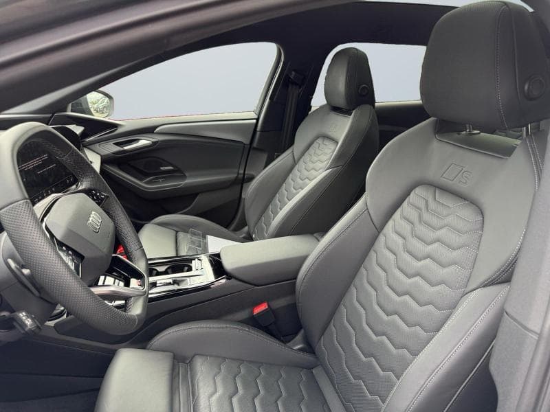 Audi A6 Avant e-tron - 14