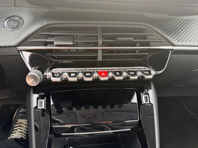 Peugeot 208 Allure | 1.5 diesel 102 cv | clim auto | attache remorque | carplay - 28