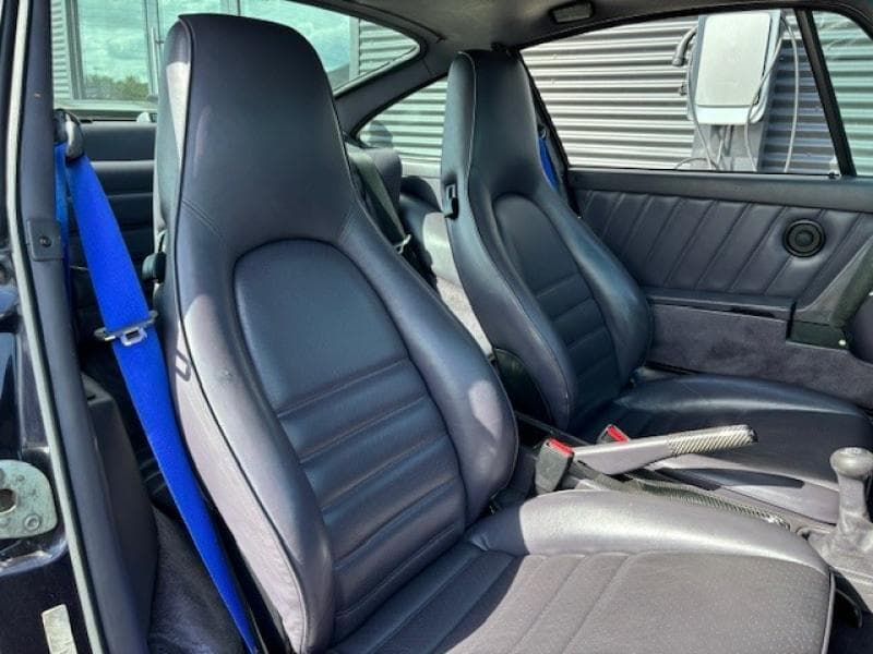 Porsche 911 Carrera 4 TURBO-LOOK - 26