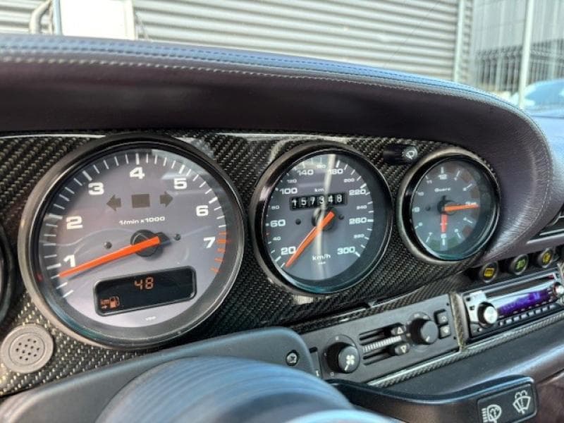 Porsche 911 Carrera 4 TURBO-LOOK - 21