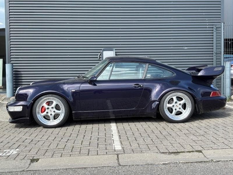 Porsche 911 Carrera 4 TURBO-LOOK - 4