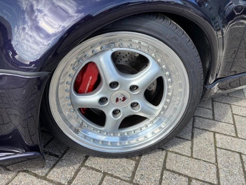 Porsche 911 Carrera 4 TURBO-LOOK - 15
