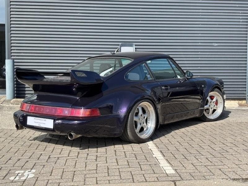 Porsche 911 Carrera 4 TURBO-LOOK - 5