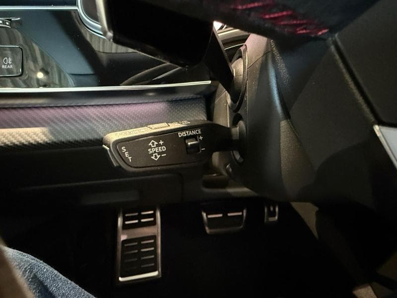 Audi RS Q8 RS - 21
