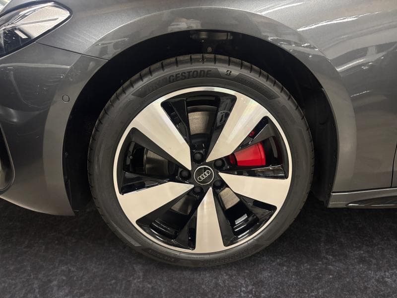 Audi A5 Avant Quattro Pack Technology Pro / S Line Intérieur extérieur / Caméra 360 / Matrix - 4