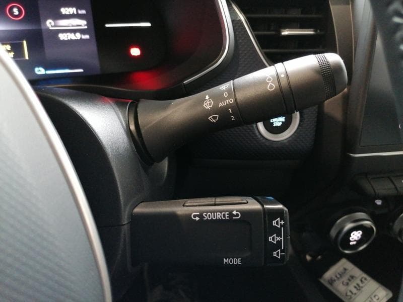 Renault Arkana E-TECH 1.6i Evolution 145 HP - 23