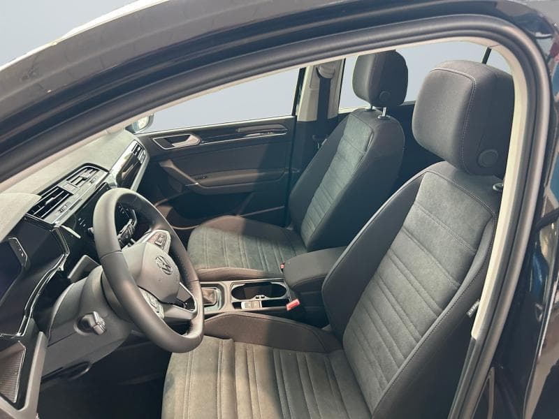 Volkswagen Touran III Highline R-Line extérieur - 9