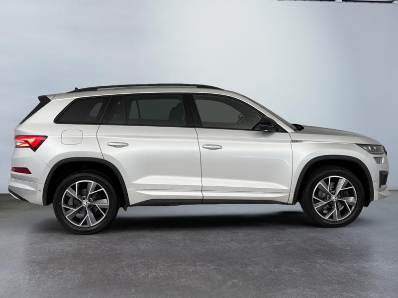 Skoda Kodiaq Sportline | 2.0 TDI 150cv | 7 Places | Carplay |  Toit ouvrant | Attelage - 4