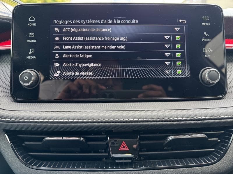 Skoda Fabia Monte Carlo | 1.0 TSI 115cv | Carplay | Caméra | Sièges Av chauffants | Cruise control - 25