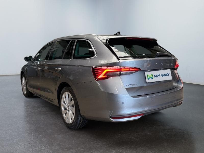 Skoda Octavia Corporate | 1.5 TSI 115cv | Carplay | Camera | Toit ouvrant pano | GPS - 15