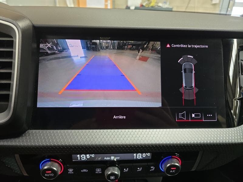 Audi A1 S-Line | 1.0 TFSI 95 cv | Carplay | Clim auto | Camera | LED - 24