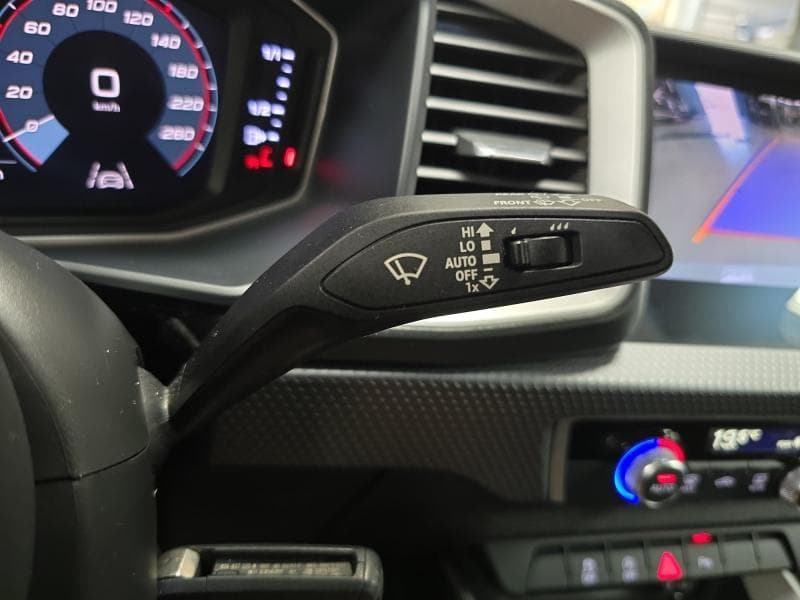 Audi A1 S-Line | 1.0 TFSI 95 cv | Carplay | Clim auto | Camera | LED - 17