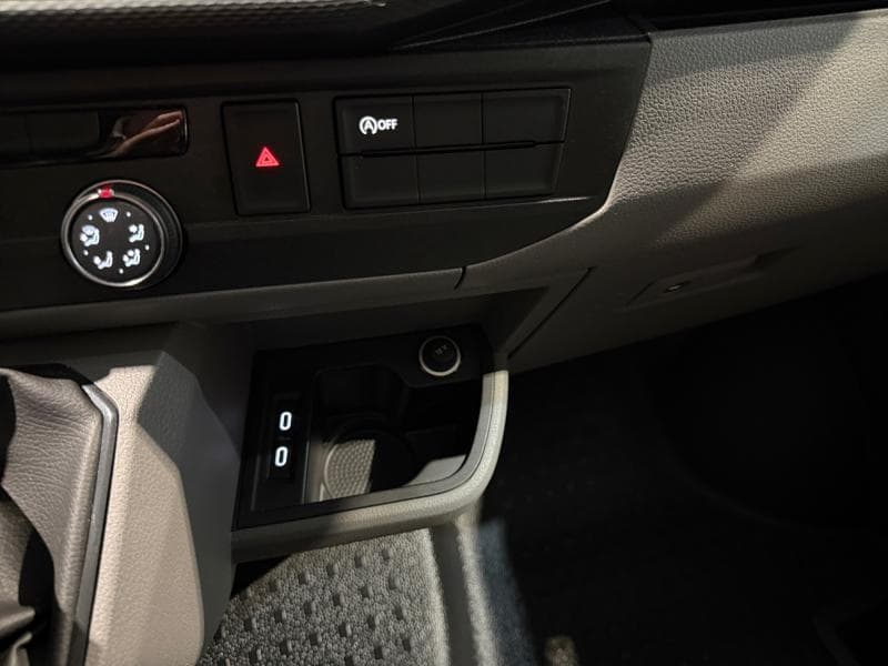 Volkswagen Transporter T6 Fourgon | 2.0 TDI 110Cv | CarPlay | Clim | - 19