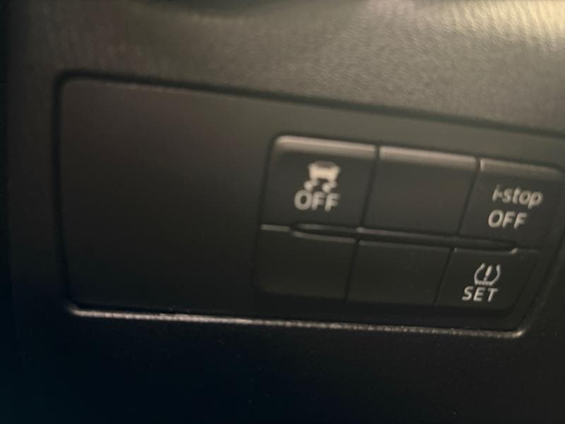 Mazda 2 2 | 1.5 essence 75cv | GPS | Bluetooth - 25