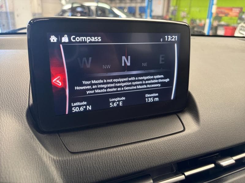 Mazda 2 2 | 1.5 essence 75cv | GPS | Bluetooth - 19