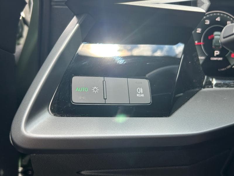Audi A3 S-Line | 1.5 TSI 150Cv | Carplay | Camera | Virtual Cockpit | Sièges AV chauffants - 28