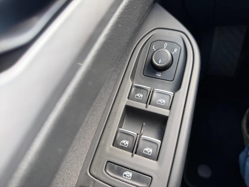 Volkswagen Golf Life | 1.5 TSI 131cv | Carplay | Caméra | GPS | Sièges Av chauffants - 26