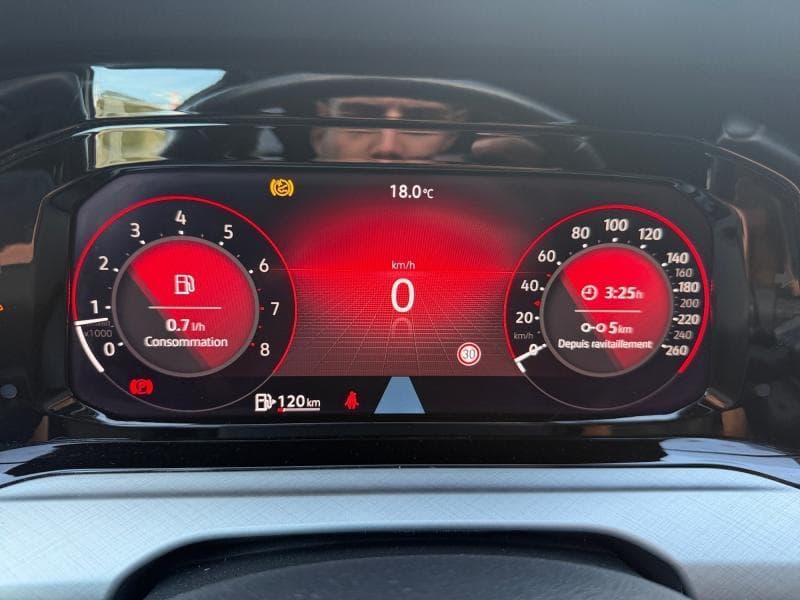 Volkswagen Golf Life | 1.5 TSI 131cv | Carplay | Caméra | GPS | Sièges Av chauffants - 13