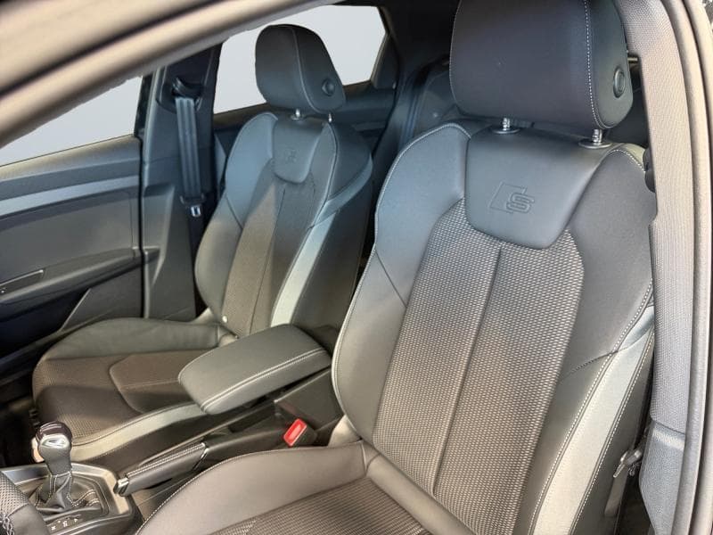 Audi A1 S-Line| 1.0 TFSI 116cv | Carplay | Capteurs AV+AR | Clim auto @ Jantes alu | Led | Virtual Cockpit - 10