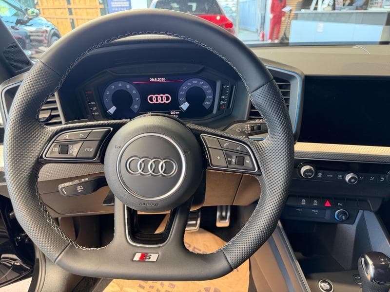 Audi A1 S-Line| 1.0 TFSI 116cv | Carplay | Capteurs AV+AR | Clim auto @ Jantes alu | Led | Virtual Cockpit - 12