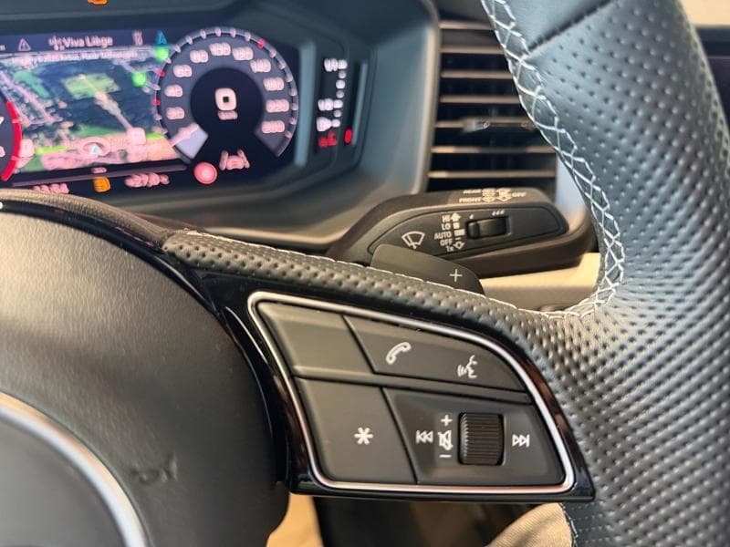 Audi A1 S-Line| 1.0 TFSI 116cv | Carplay | Capteurs AV+AR | Clim auto @ Jantes alu | Led | Virtual Cockpit - 14