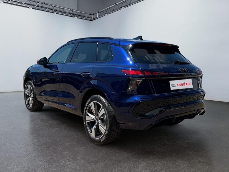 Audi Q3 Audi Q3 SUV S line TFSI 110 kW S tronic - 4