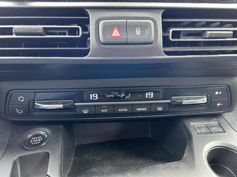 Toyota ProAce VERSO | 1.5 diesel 131 CV | 7 places | Camera | GPS | Attache remorque - 18
