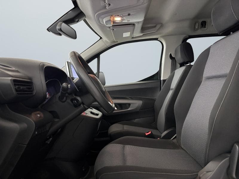 Toyota ProAce VERSO | 1.5 diesel 131 CV | 7 places | Camera | GPS | Attache remorque - 10