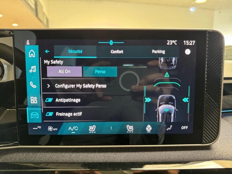 Renault R4 E-Tech electric Techno - 25