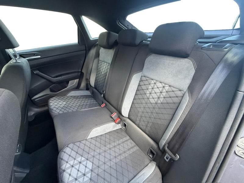 Volkswagen Taigo R-Line | 1.0 110cv | carplay | camera arr | sieges av chauffant - 12