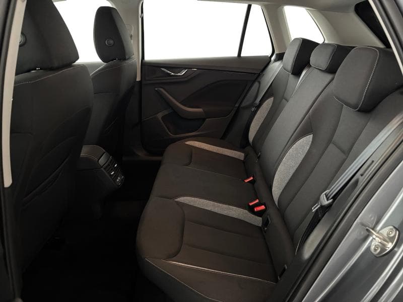 Skoda Kamiq Family | 1.0 Tsfi 116 cv | Clim auto | Caméra | Alu | Carplay - 16