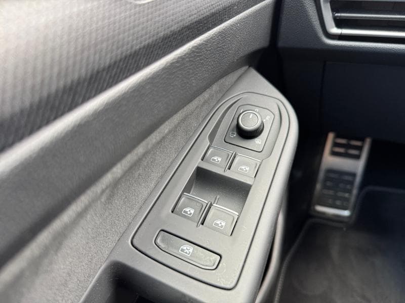 Volkswagen Golf R-Line | DSG7 eTSI 116 cv | GPS-Carplay Android | Area View | Toit ouvrant - 16