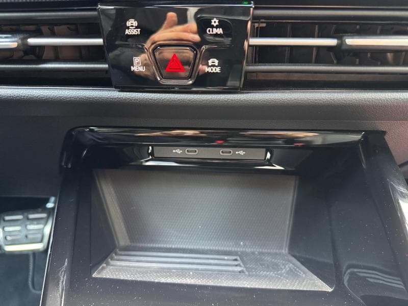 Volkswagen Golf R-Line | DSG7 eTSI 116 cv | GPS-Carplay Android | Area View | Toit ouvrant - 23