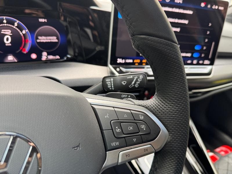 Volkswagen Golf R-Line | DSG7 eTSI 116 cv | GPS-Carplay Android | Area View | Toit ouvrant - 15